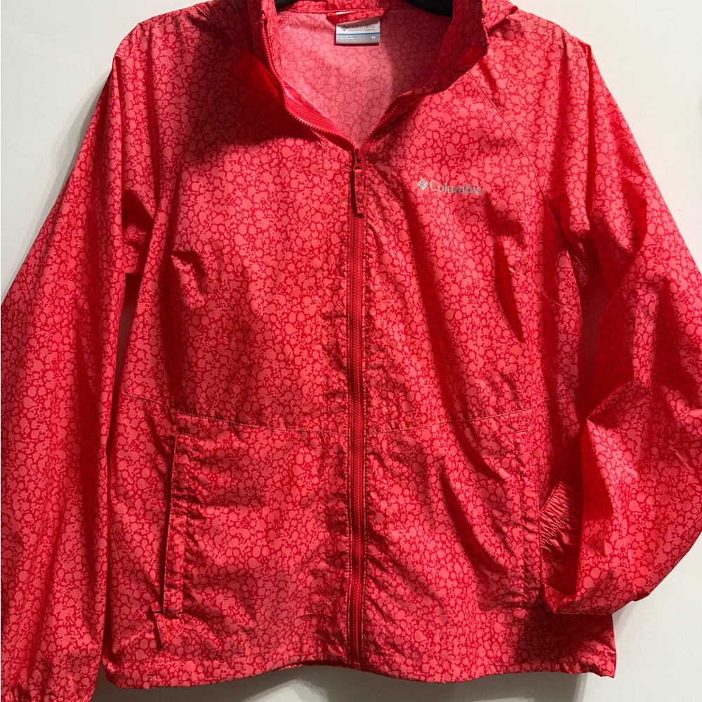 Columbia Women's lightweight Jacket Size Medium Peach/orangish design with hood